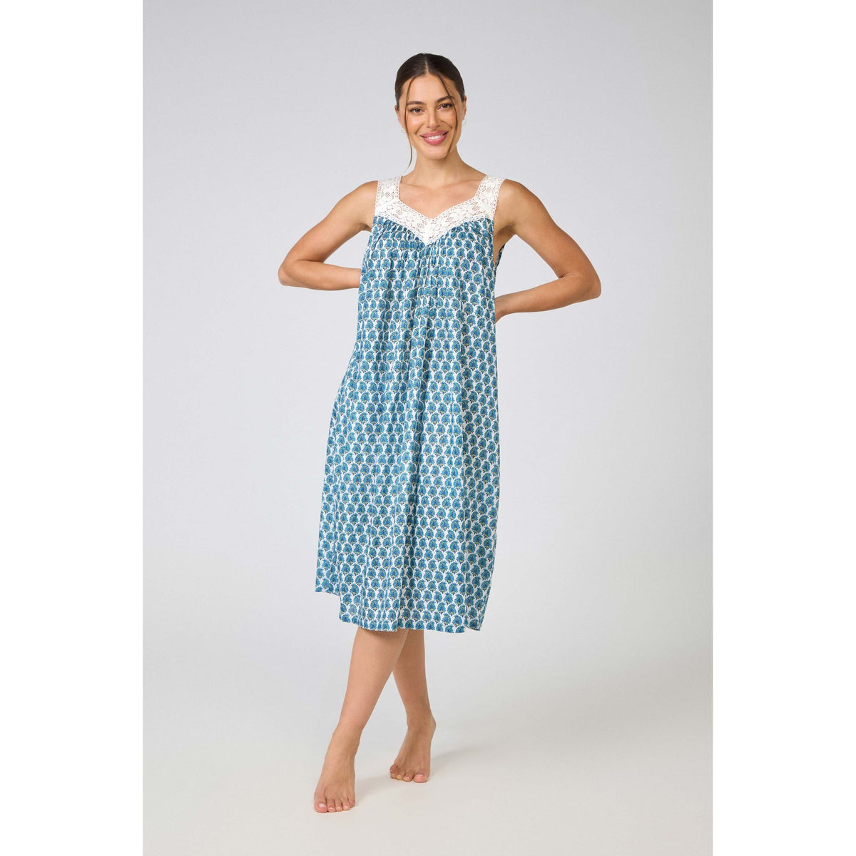 Arabella MD-410F6 Nightie