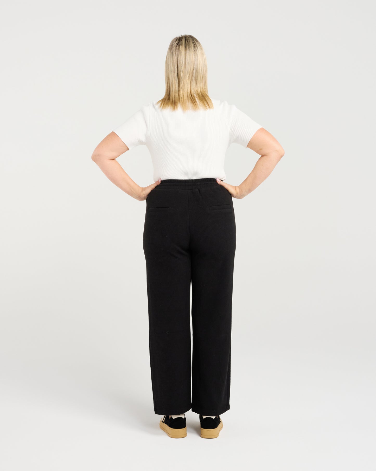 Nova Black Pant Z4110B