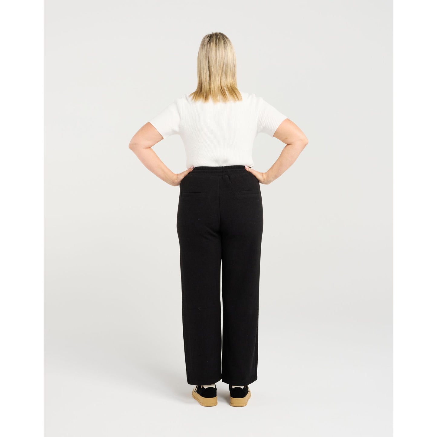 Nova Black Pant Z4110B