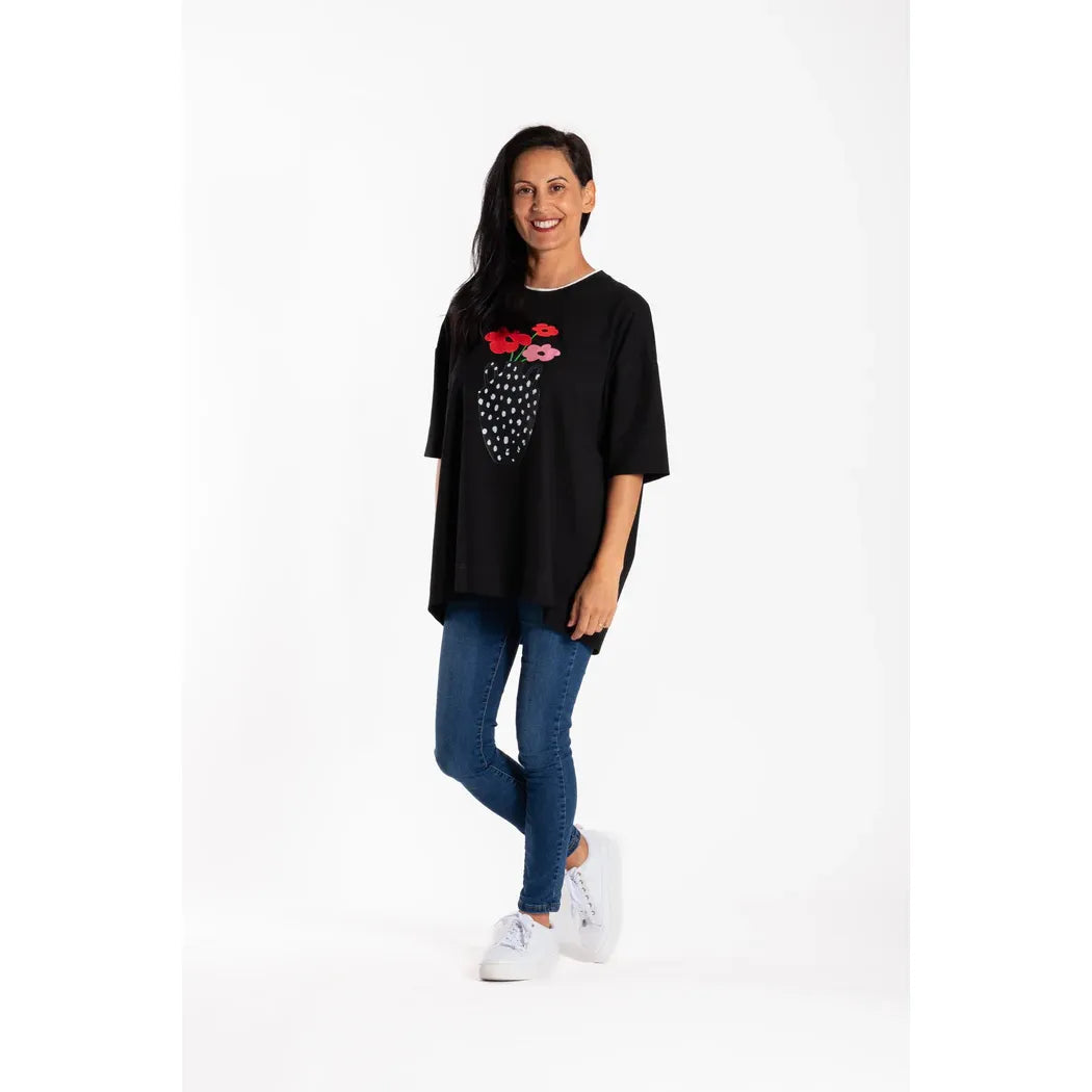 Black Flower Pot Box Tee JS25-143