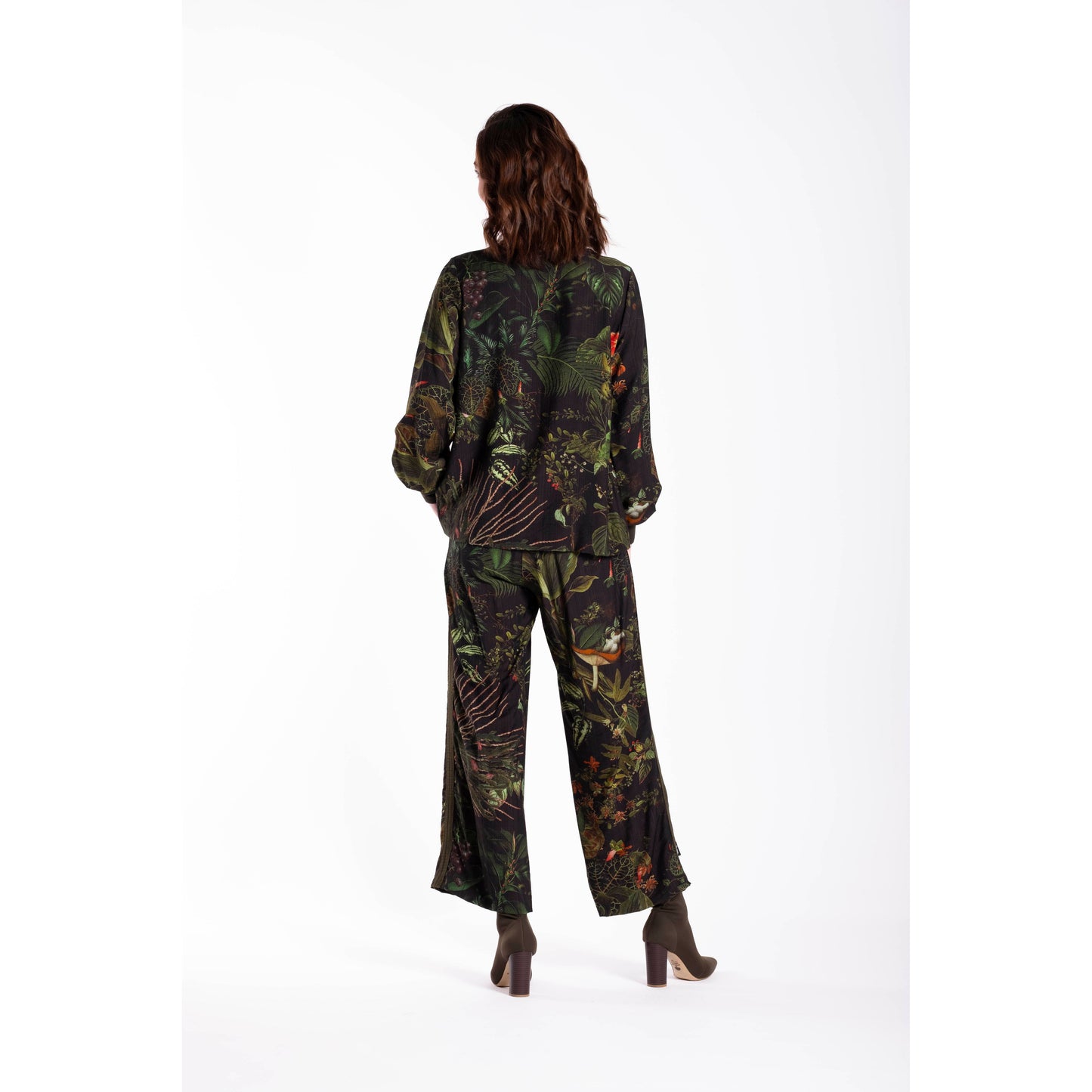 Brie Pants Green Foliage JW26-18