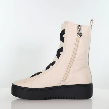 Minx Ivory Katerina Boot