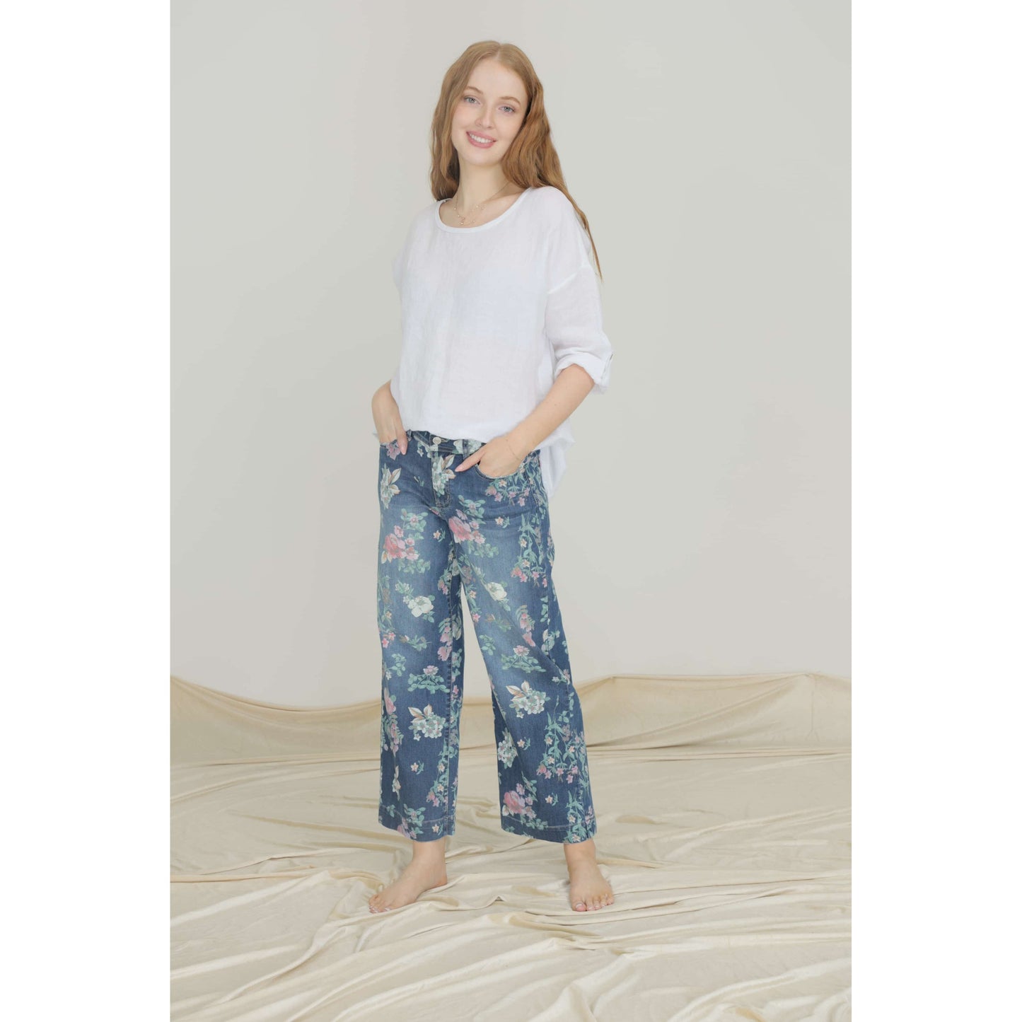 WIDE Leg Printed Jeans W2421