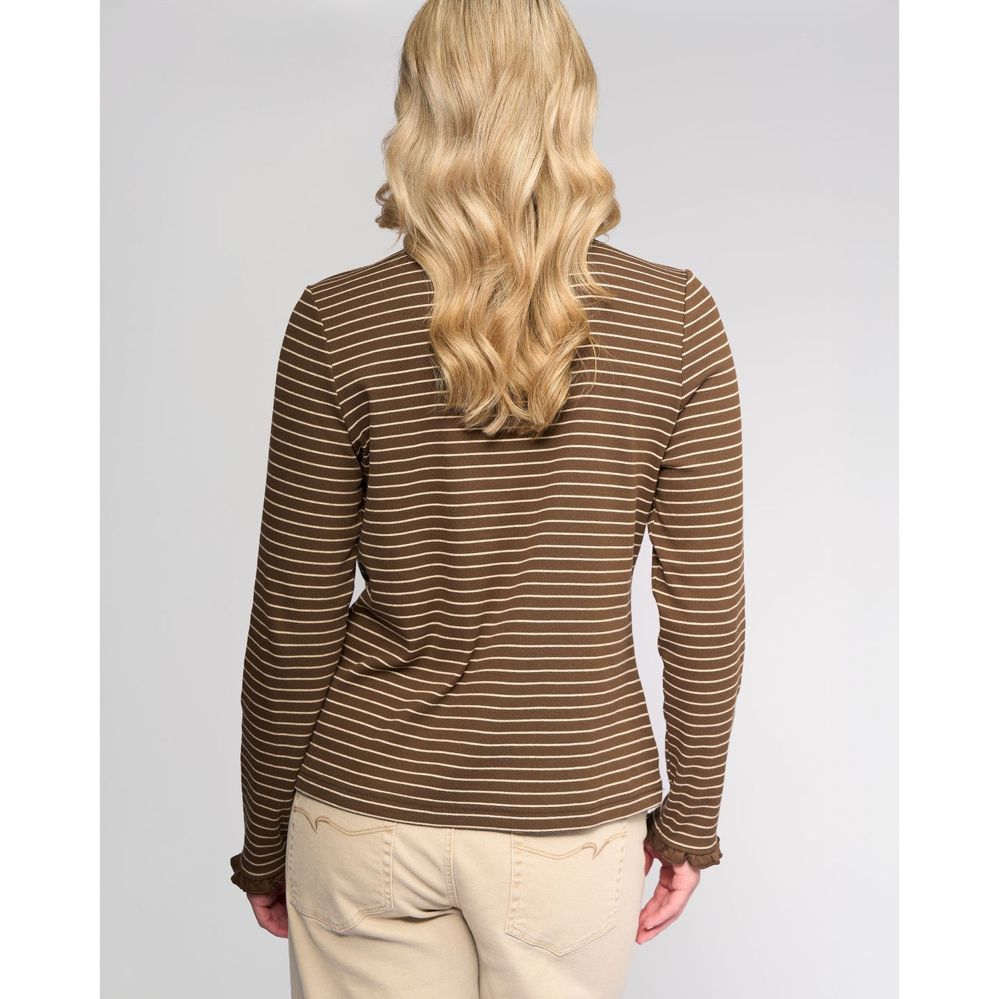 Field Top w Ruffle Trim 4504
