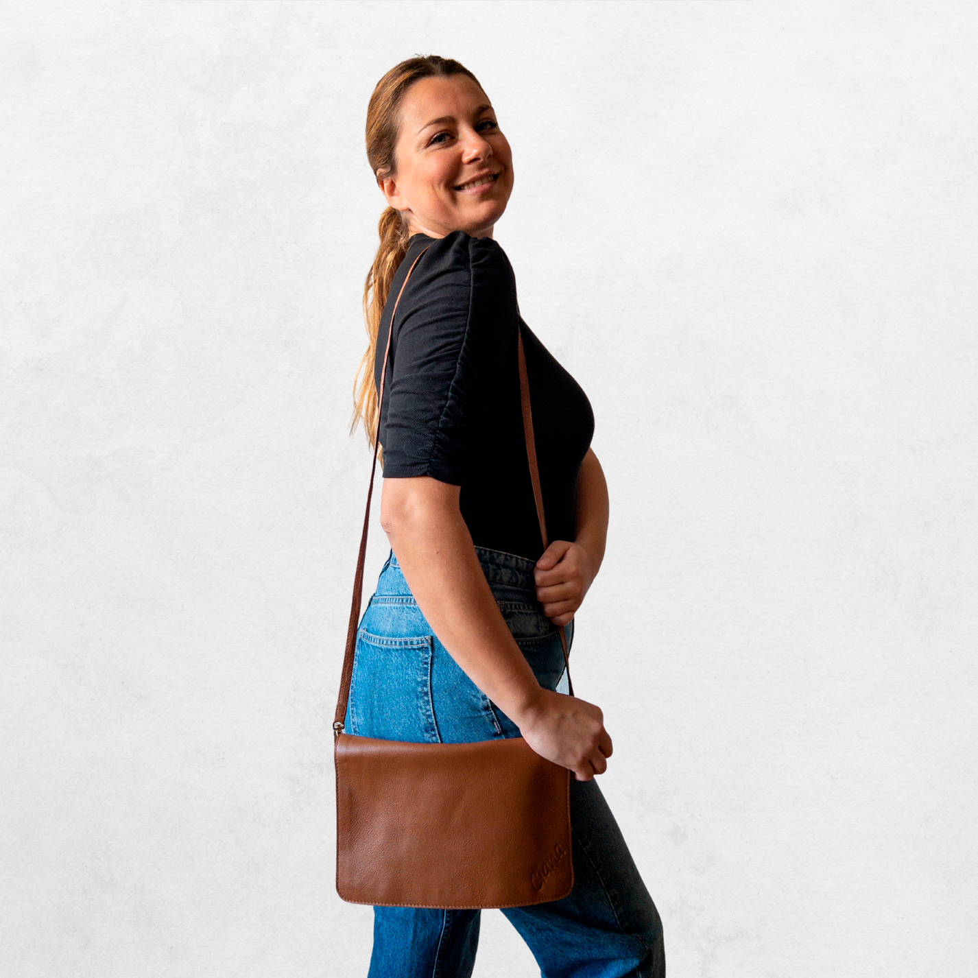 Ciana Tan Crossbody Leather Bag