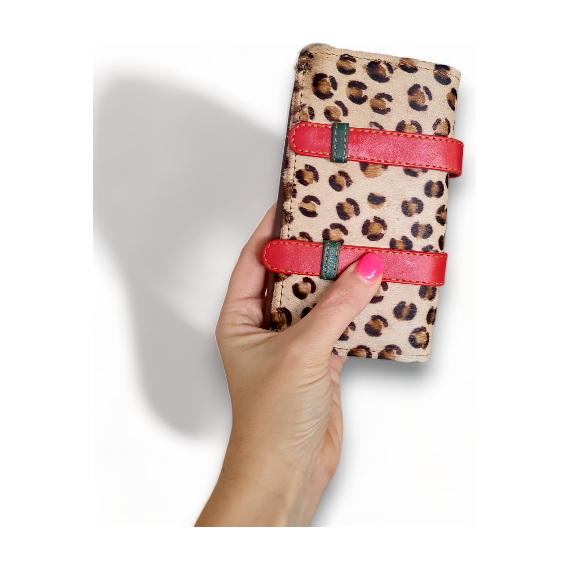 Double Hug Strap Wallet