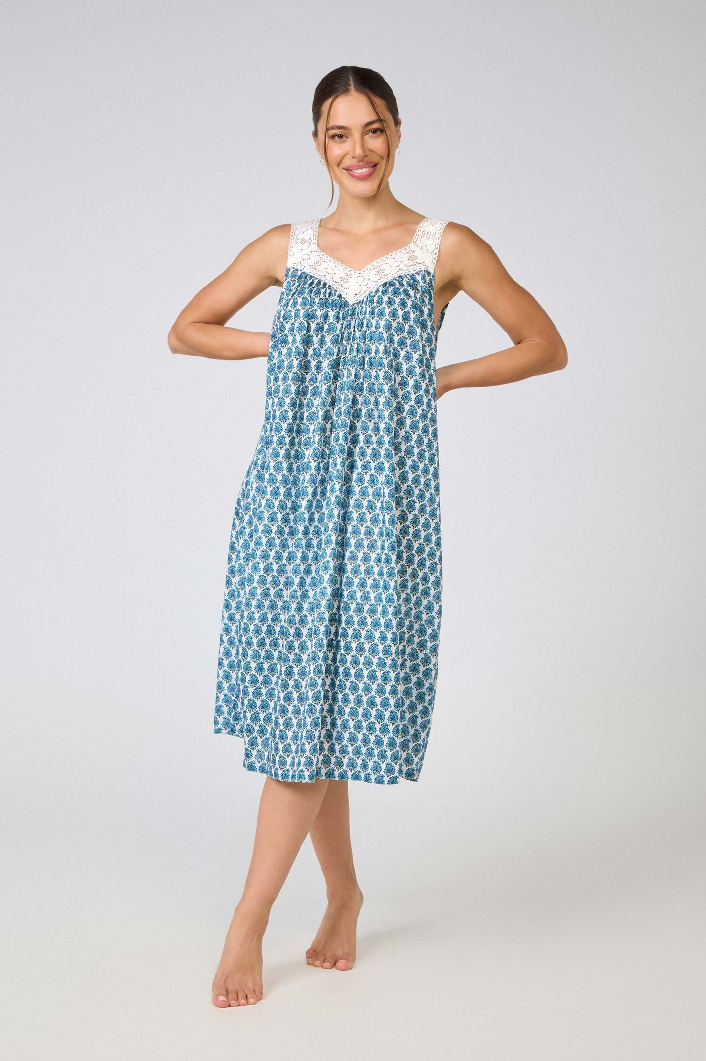 Arabella MD-410F6 Nightie