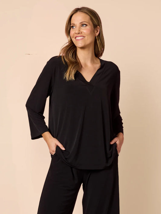 Traveller V Neck Black Top C49388