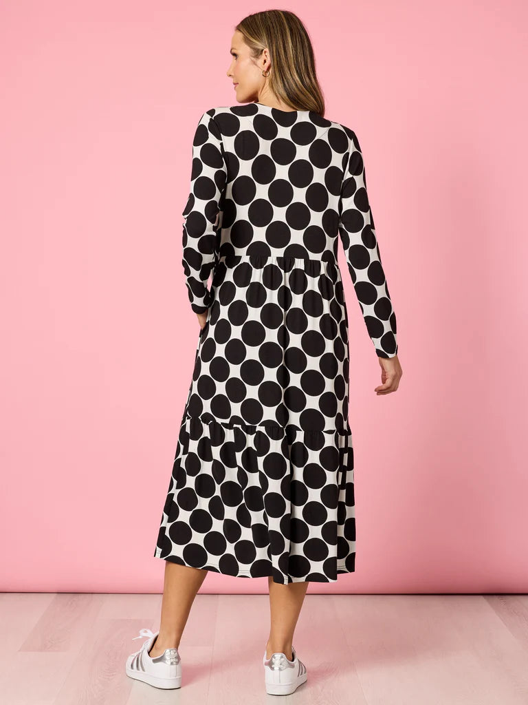 Tres Bien Black/White Dress C49390