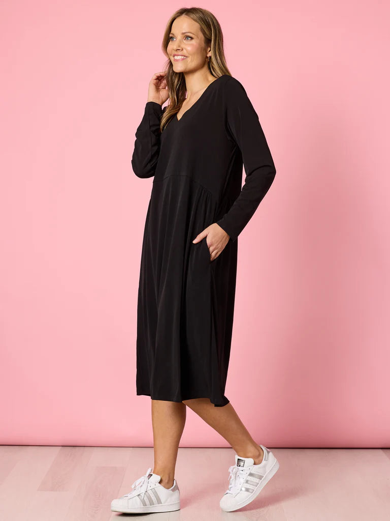 Traveller Black Dress C49420