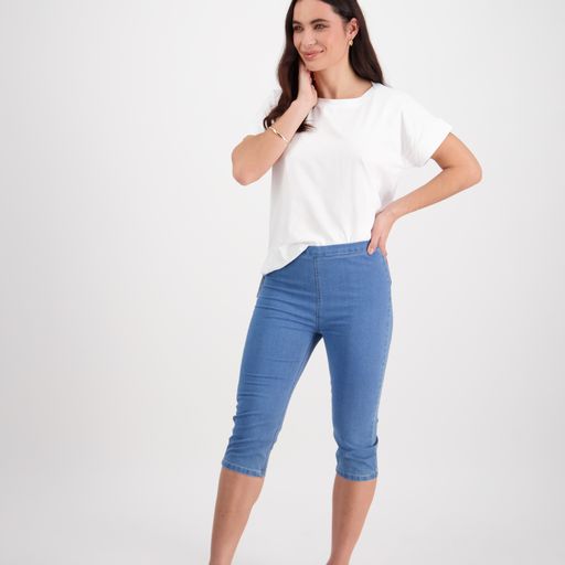 SKINNY Leg 3/4 Denim Pull On 261CS