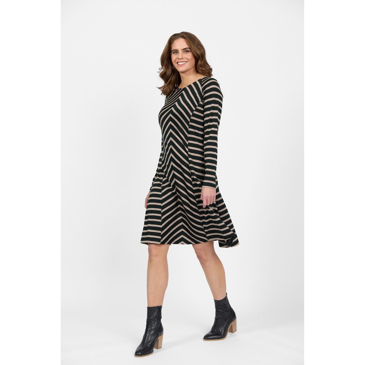 VASS Merino L/S Swing Dress 6107