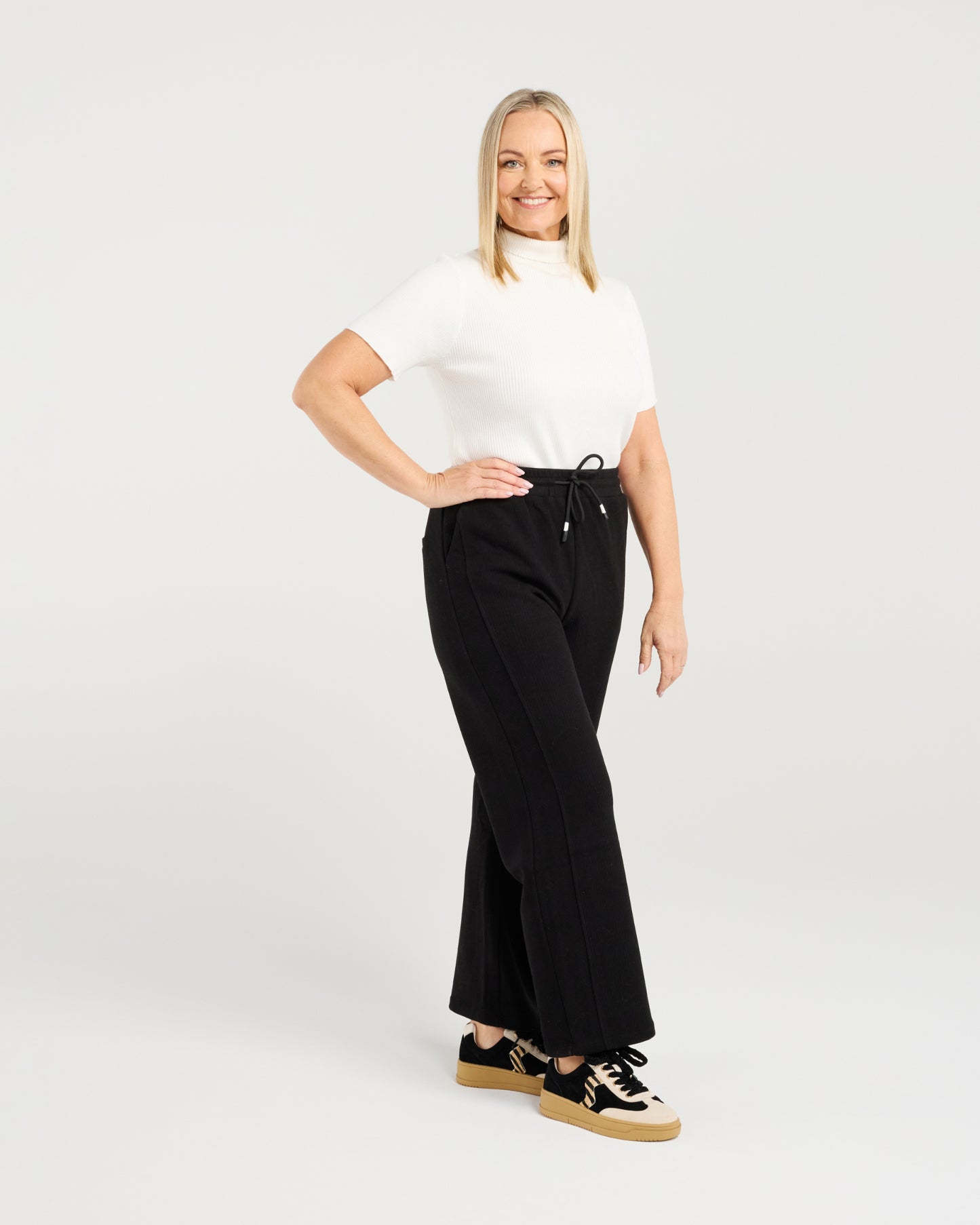 Nova Black Pant Z4110B