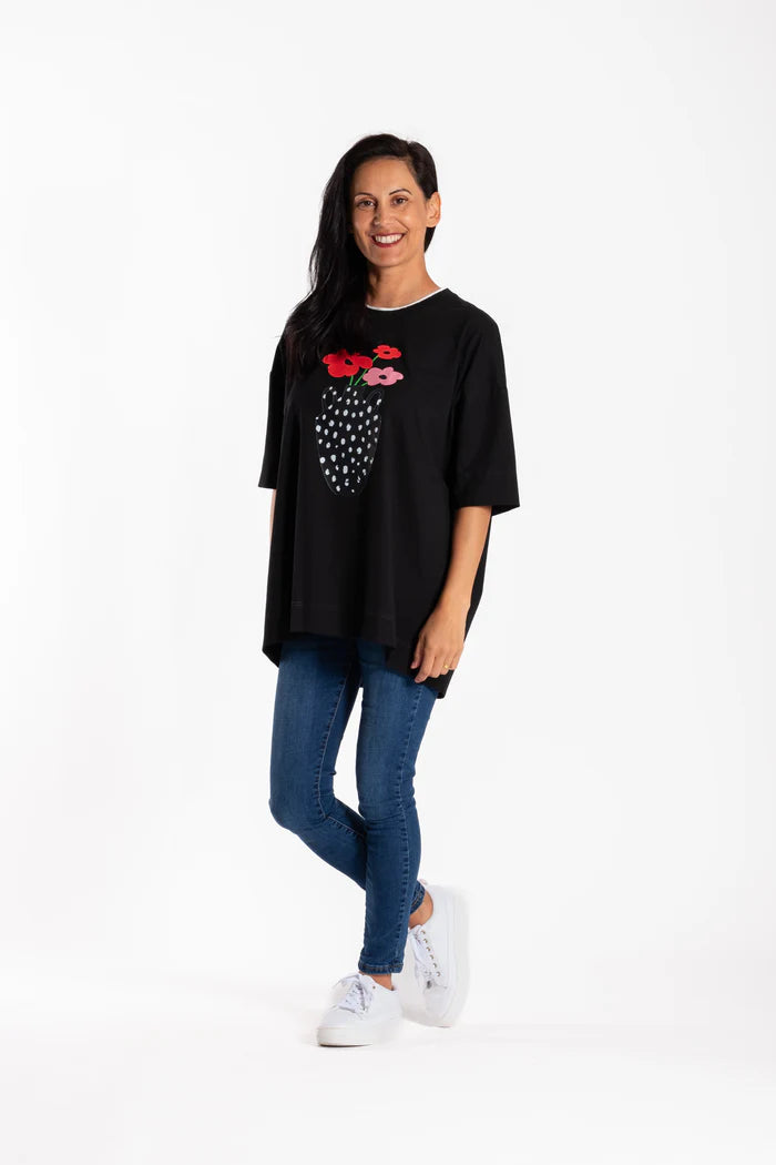 Black Flower Pot Box Tee JS25-143