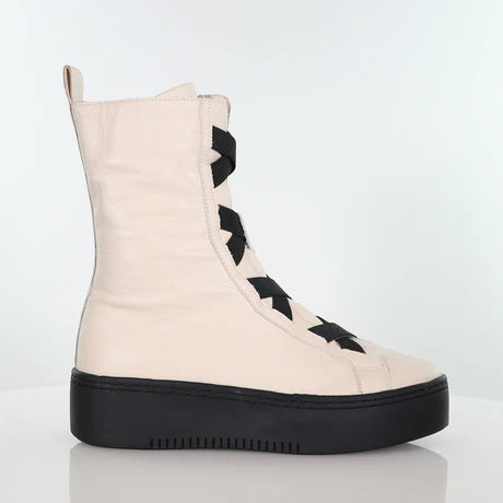 Minx Ivory Katerina Boot