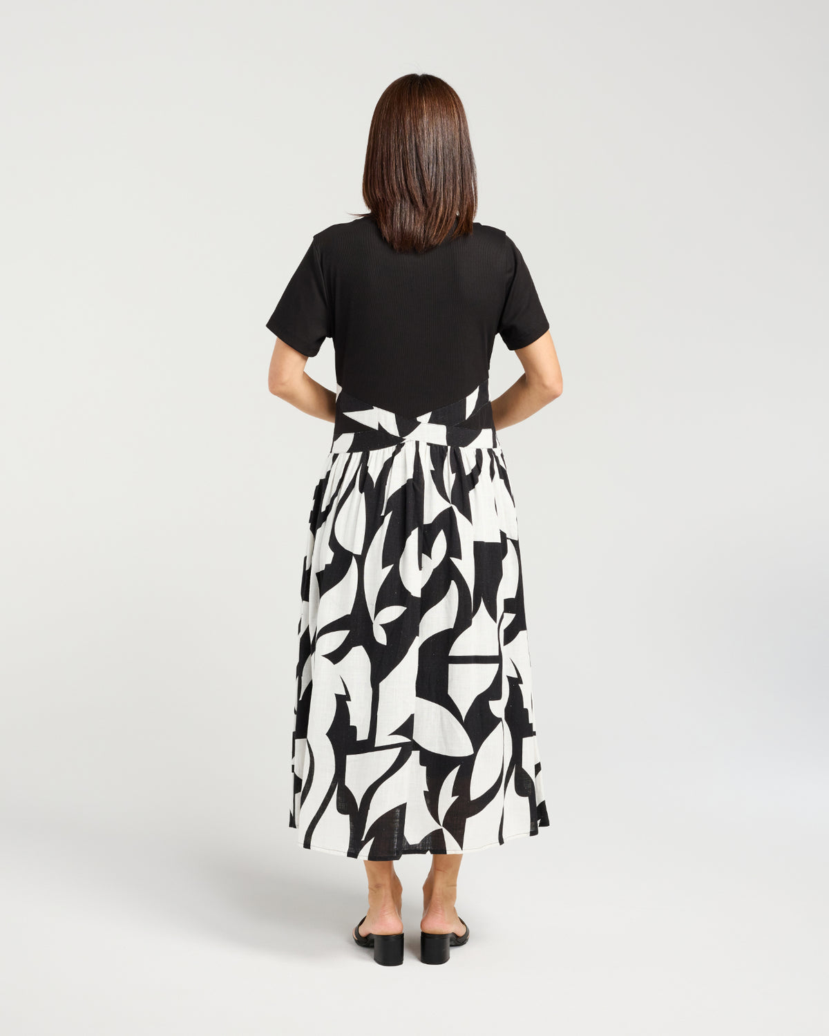 Delilah Dress Mono Form S6080-1