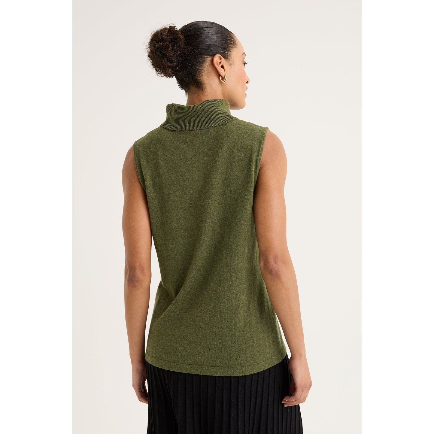 Tranquil Knit YT7677