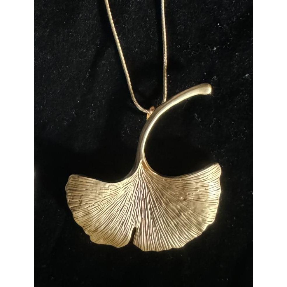Gold Leaf Necklace
