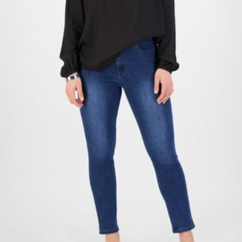 SKINNY Leg Ankle Grazer Jean 5744